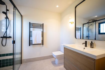 400c68f0ac4d3c4f06bb6b21cf43a740 - 15