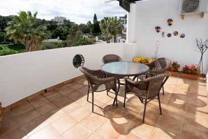 40214723f7d2db7118f3d2e14f632173 - 10