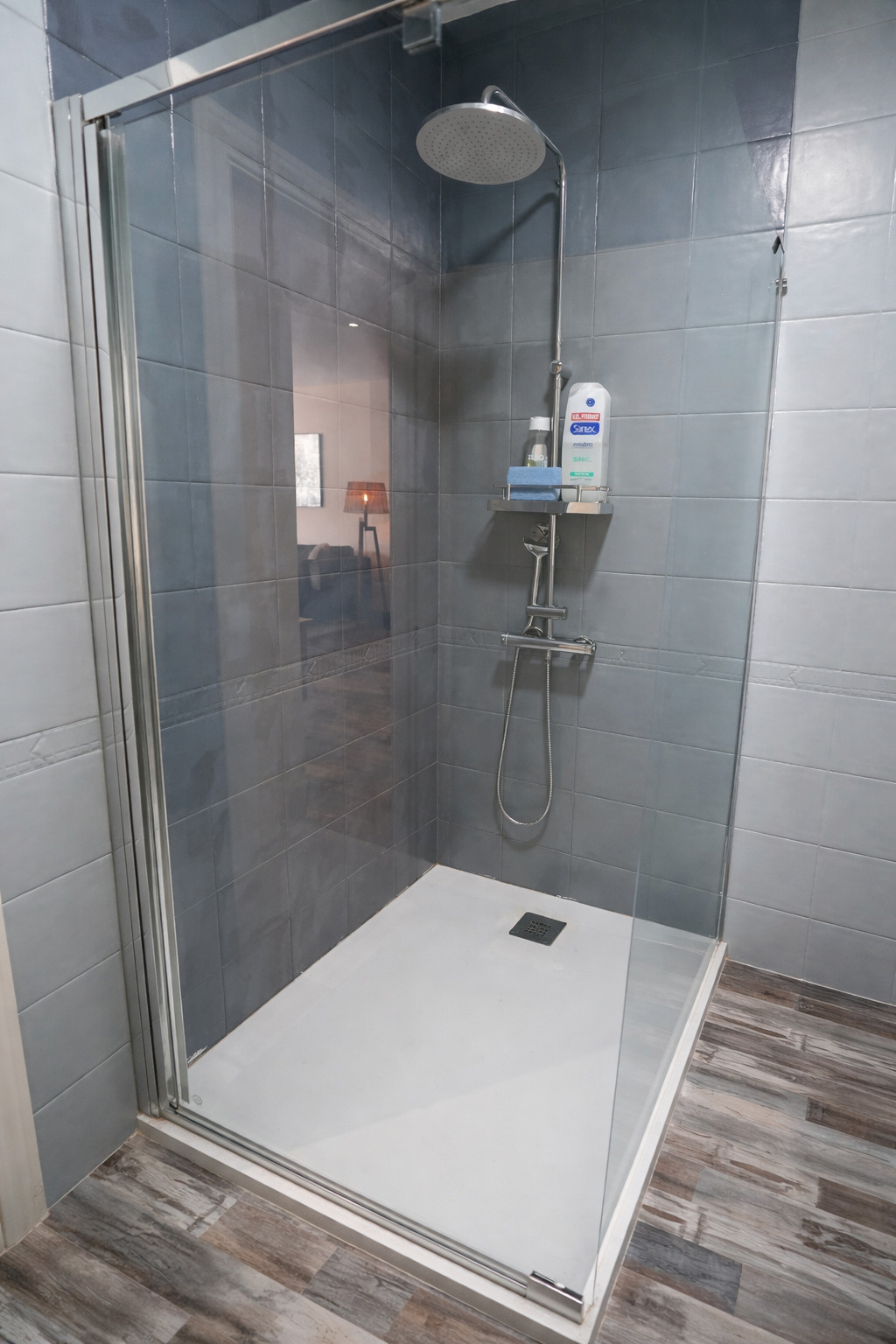 40214723f7d2db7118f3d2e14f632173 - 22