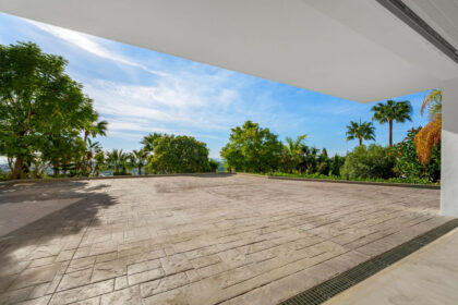 41ce0ac3eb34ad50bb396f1ed40f8222 - 26