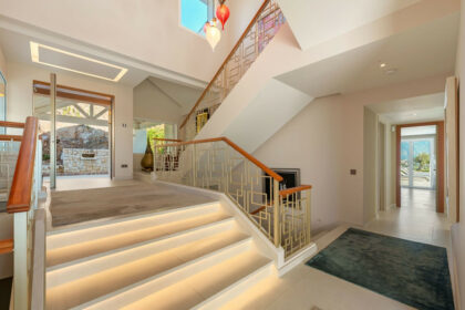 41ce0ac3eb34ad50bb396f1ed40f8222 - 42