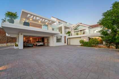 41ce0ac3eb34ad50bb396f1ed40f8222 - 74