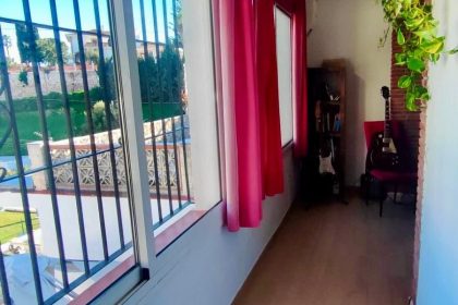 41e4f1920e4b6b6732e0dd86053e4f63 - 13