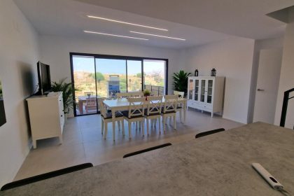 4206b5f91d31d151dc0a3d9cd1b32fda - 10