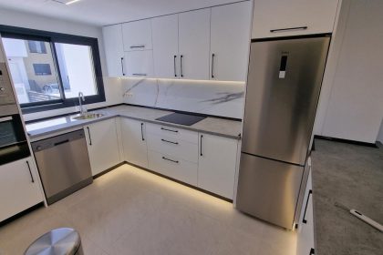 4206b5f91d31d151dc0a3d9cd1b32fda - 13