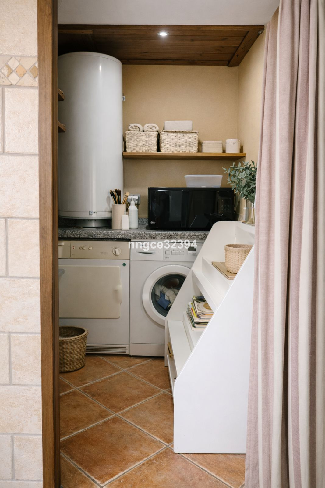 422cc21e87cf17b2ce4a9fc0a8dc3a88 - 28