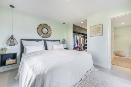 4247fdc17664d4956a1286853b10cc15 - 15