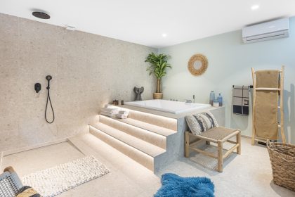 4247fdc17664d4956a1286853b10cc15 - 42