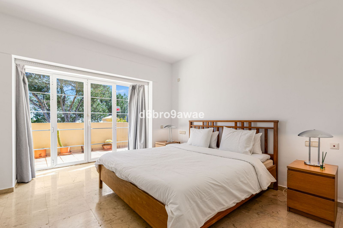 432b7c76877a3a895e4388a4a31fb2bd - 19