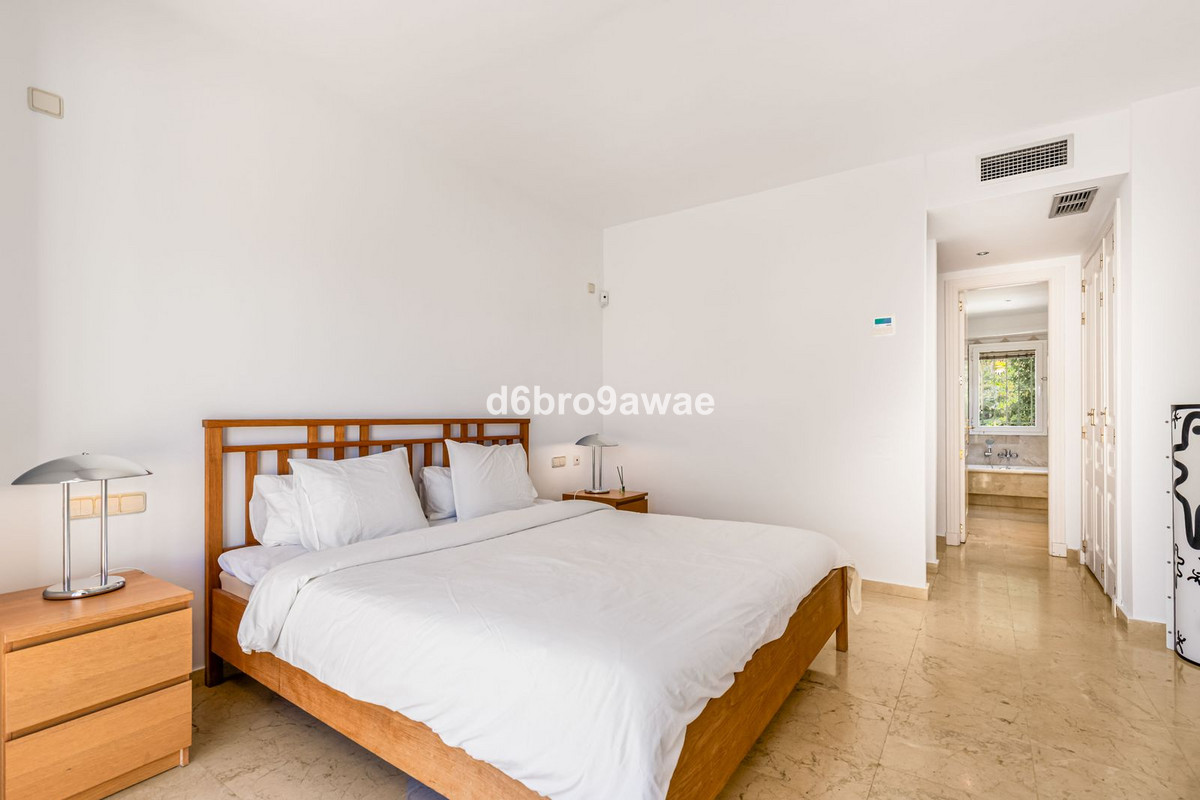 432b7c76877a3a895e4388a4a31fb2bd - 21