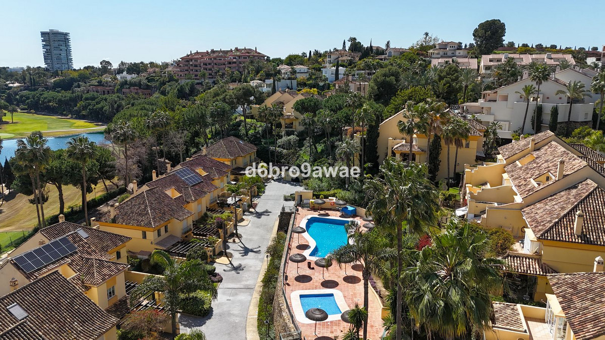 432b7c76877a3a895e4388a4a31fb2bd - 37