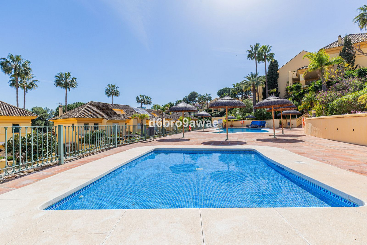 432b7c76877a3a895e4388a4a31fb2bd - 40