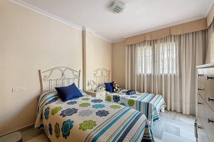 432fd46884cd6b72ef18003ab5ff0909 - 25