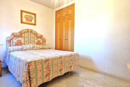 4354e849fc5d9ec96c7d461ae42ec13c - 10