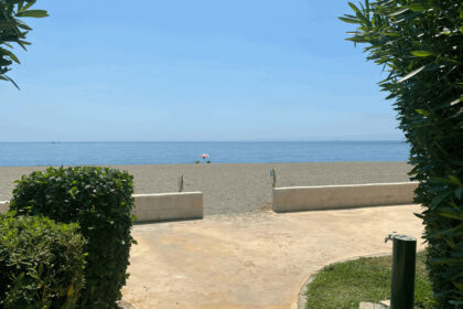 43dcb46fd50b35d49760a15a1e7fd68c - 15