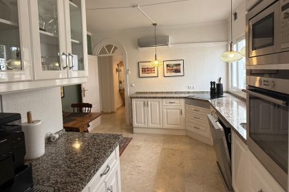 43ebc59ec2809e7338d1f7df23eddb9f - 24