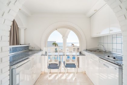 43ebc59ec2809e7338d1f7df23eddb9f - 32