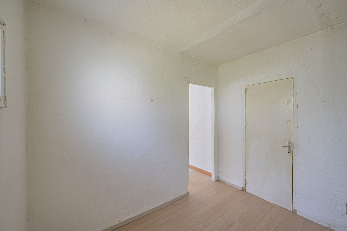 44421e586f2f7522f1104a30a0b4e06e - 18