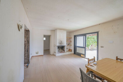 44421e586f2f7522f1104a30a0b4e06e - 4