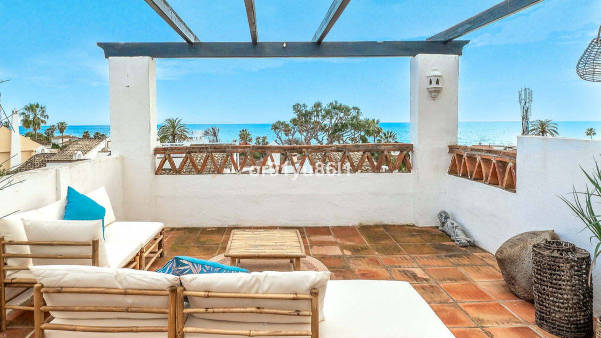 44896719f73be52a7ae3442241179e08 - 2