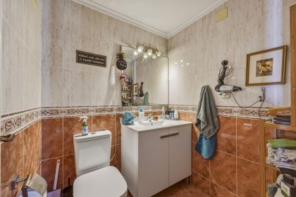 456d606a0b1a8776bf1422fce539d8a0 - 24