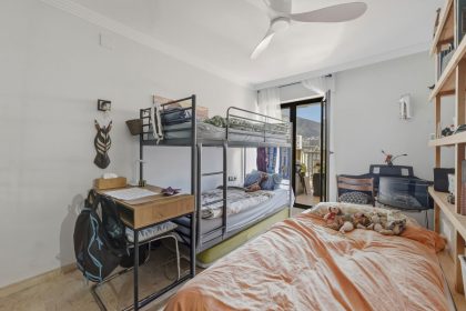 456d606a0b1a8776bf1422fce539d8a0 - 27