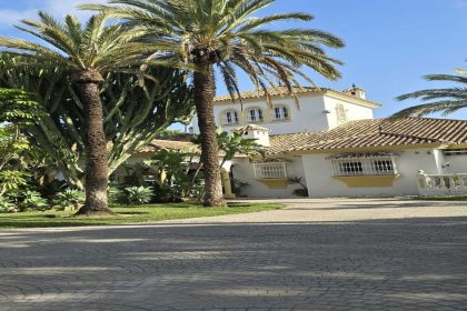 458d9eb83c4e7d83c99ca60f2dafad54 - 1