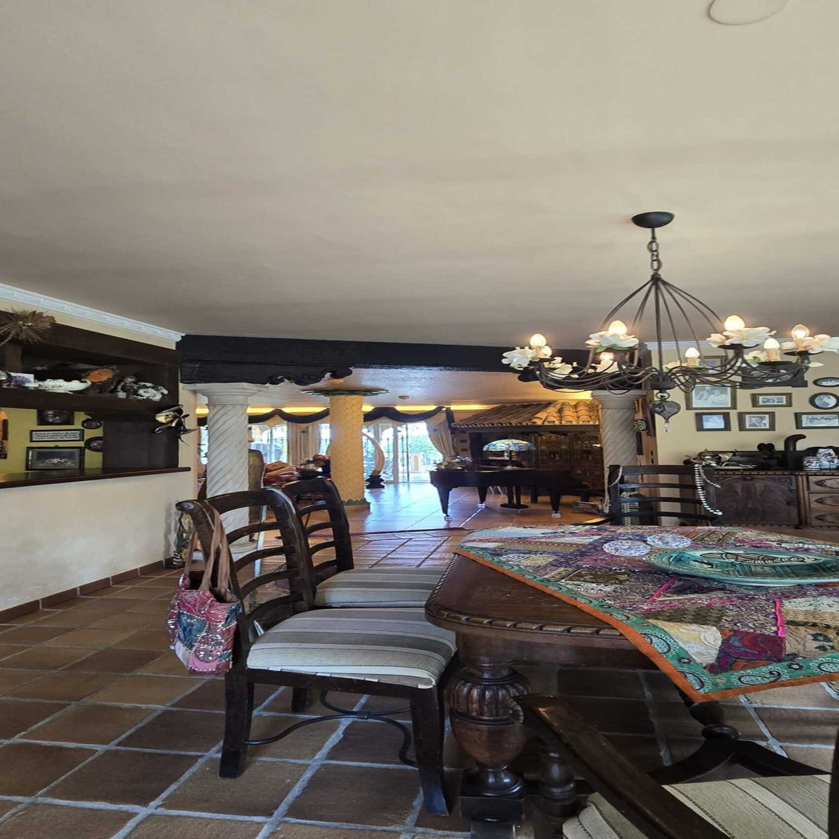 458d9eb83c4e7d83c99ca60f2dafad54 - 13