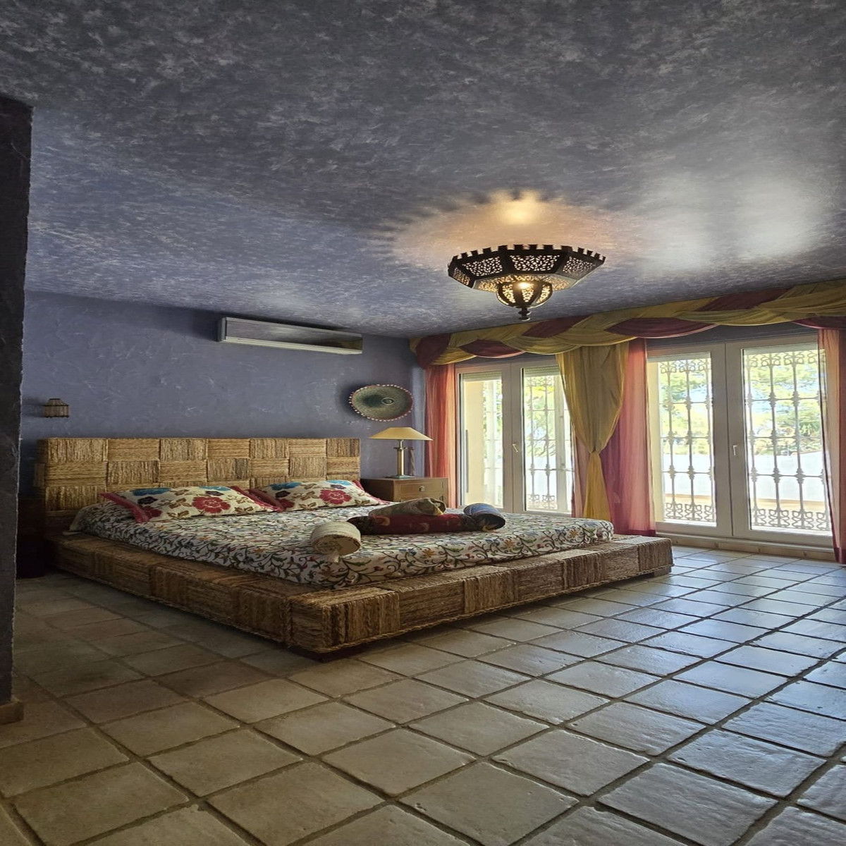 458d9eb83c4e7d83c99ca60f2dafad54 - 18