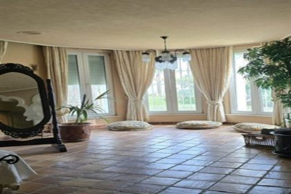 458d9eb83c4e7d83c99ca60f2dafad54 - 23