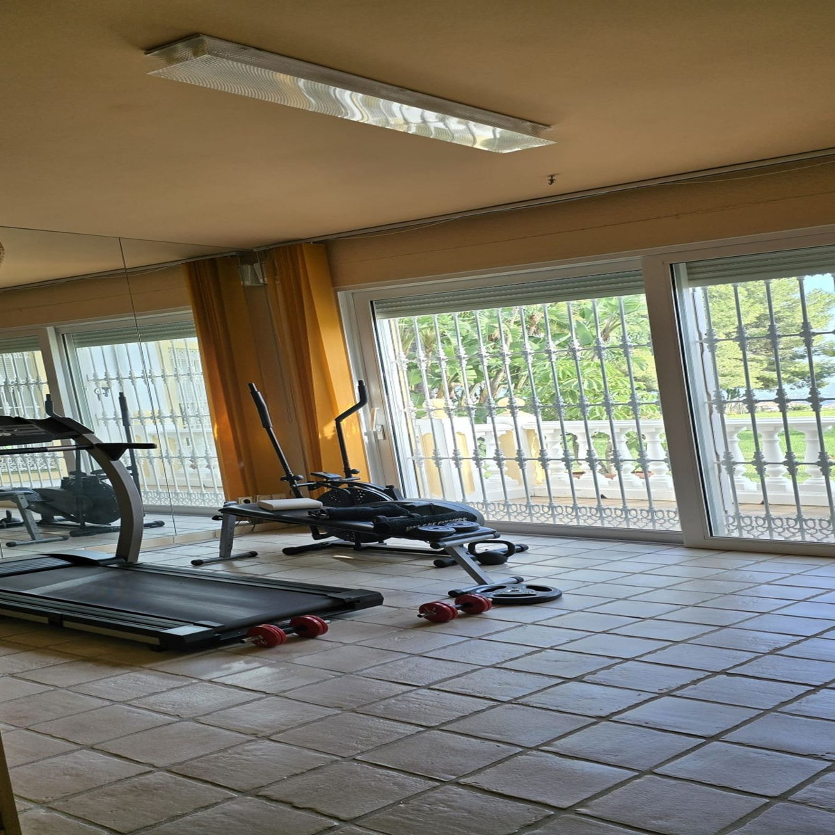 458d9eb83c4e7d83c99ca60f2dafad54 - 25