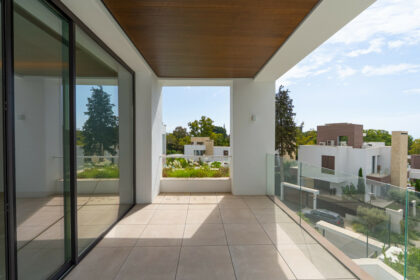 45961f0f373679d3374eb7d7772e3350 - 17