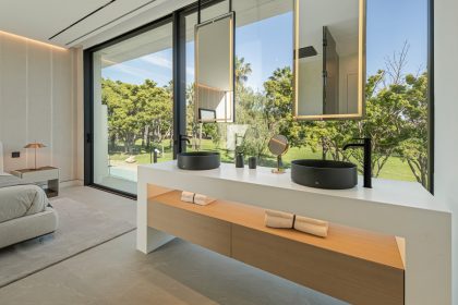 45e57f5a542826038929ca30a3149d5d - 28