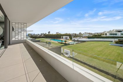 45e57f5a542826038929ca30a3149d5d - 42