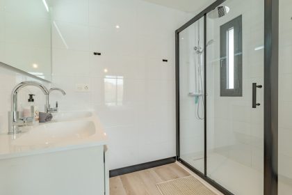 484f193bf3417c1de90d4befc4292709 - 23