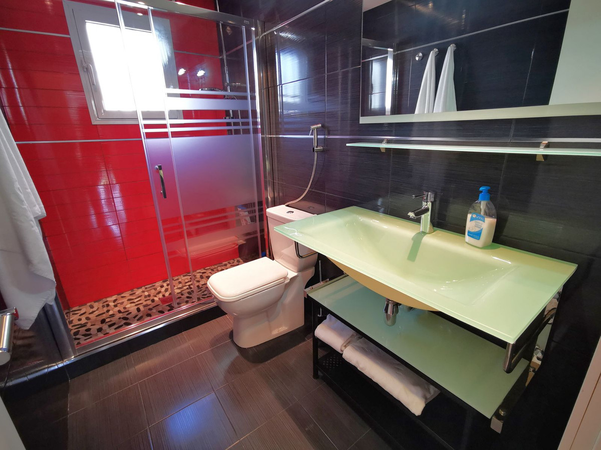 48a2f5f1ec4ff0f22d8592d84fec0de3 - 16