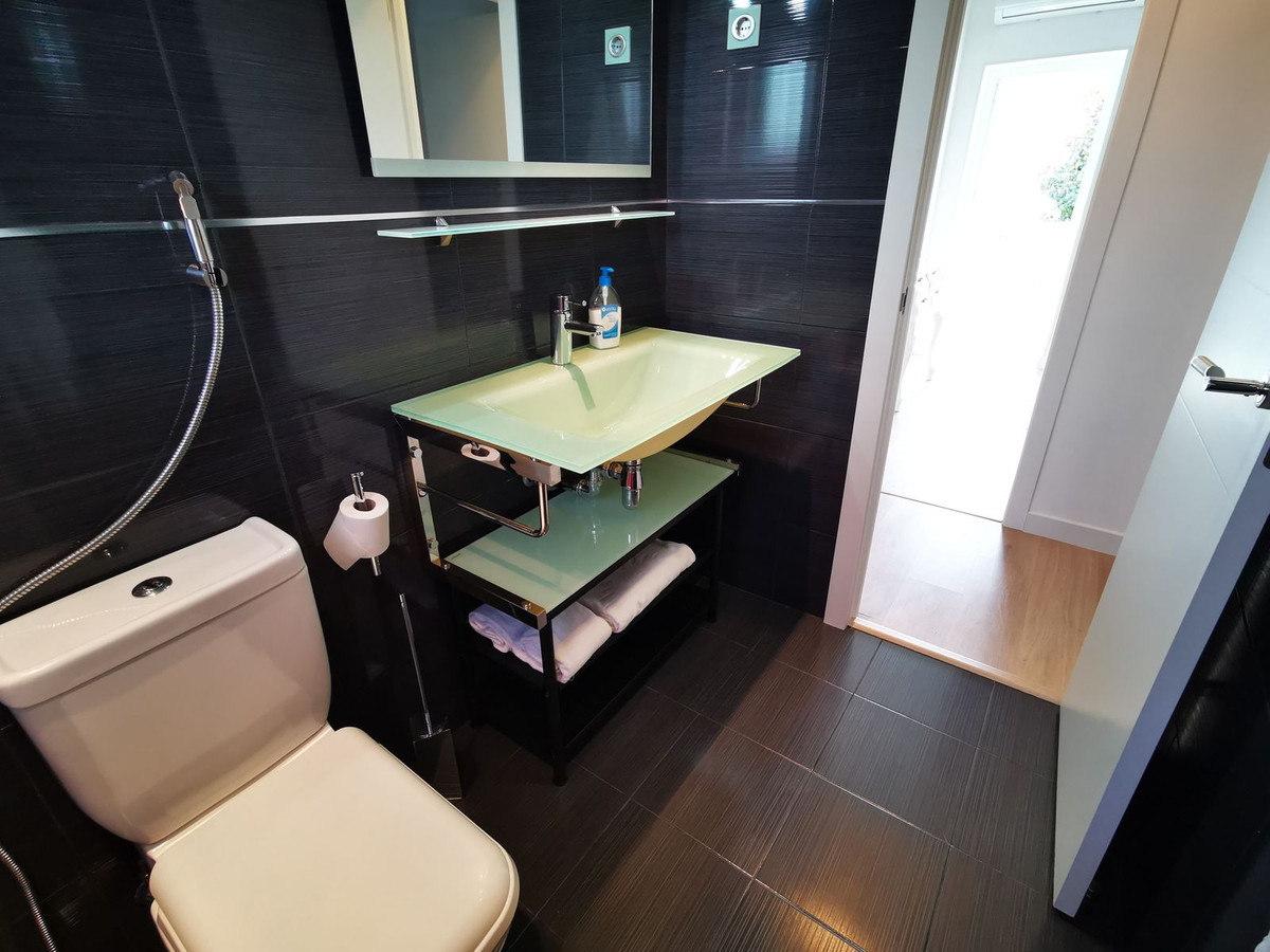 48a2f5f1ec4ff0f22d8592d84fec0de3 - 18