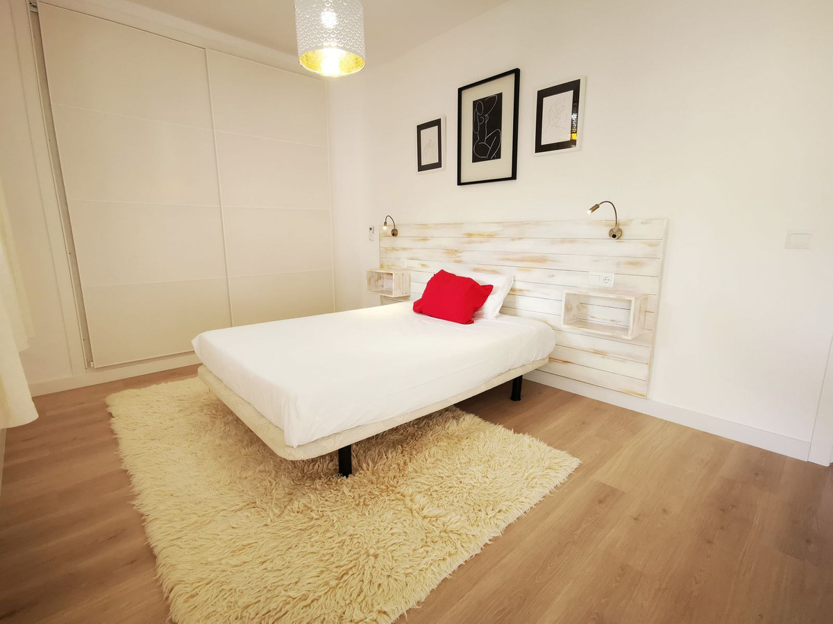 48a2f5f1ec4ff0f22d8592d84fec0de3 - 24