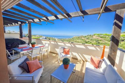 4983e3e347cea3e2065223fc0f74e9b4 - 1