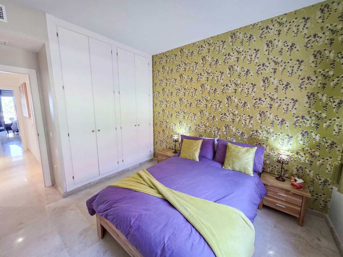 4983e3e347cea3e2065223fc0f74e9b4 - 15