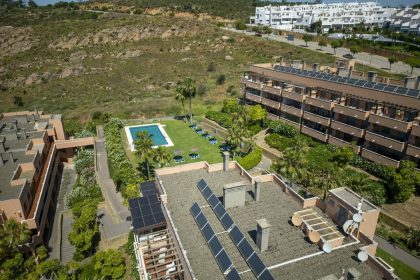 4983e3e347cea3e2065223fc0f74e9b4 - 23