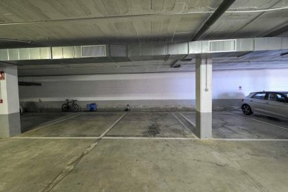 4983e3e347cea3e2065223fc0f74e9b4 - 24