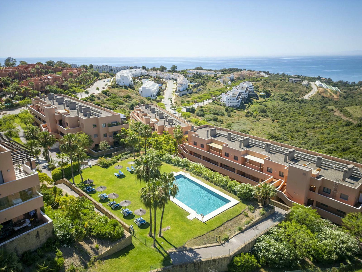 4983e3e347cea3e2065223fc0f74e9b4 - 5