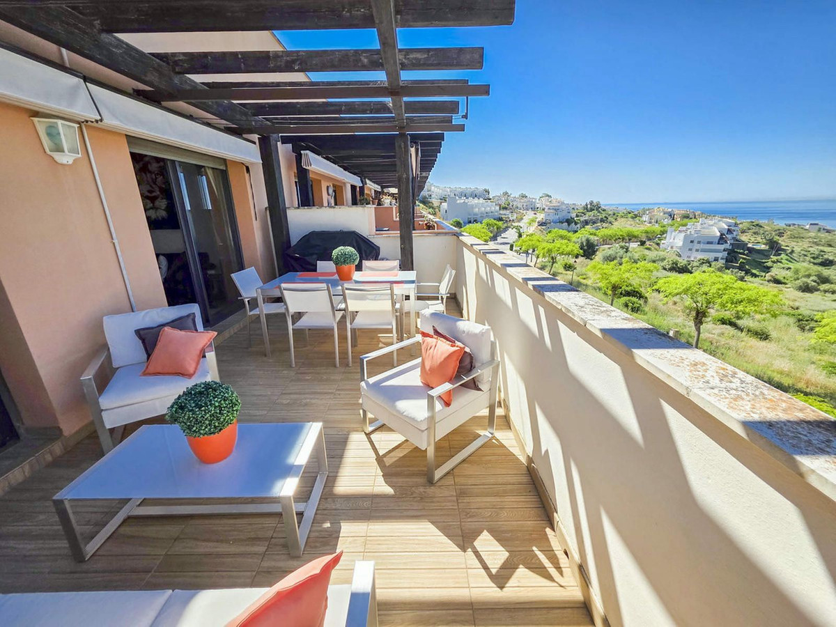 4983e3e347cea3e2065223fc0f74e9b4 - 8