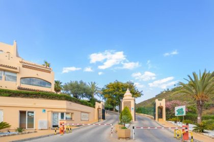 49ceed46f1b26968b331a36382ba3c9c - 16