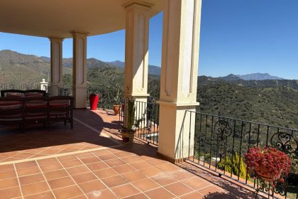 4a381784a85d02b85d8d19d9f1f497c0 - 8