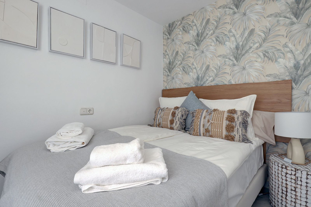 4aebc250d797dc6eff6a158a70b898a3 - 16