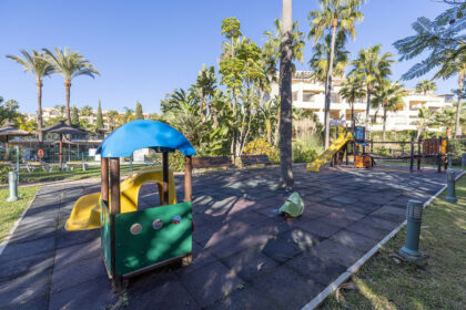 4aebc250d797dc6eff6a158a70b898a3 - 23