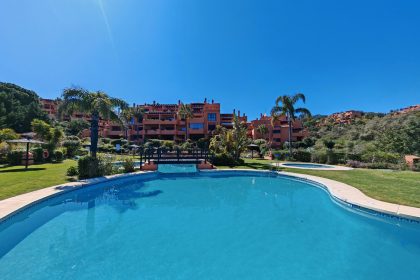 4b0ee9107a1b9c4d2c920aea57369169 - 2