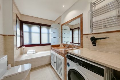 4b0ee9107a1b9c4d2c920aea57369169 - 22